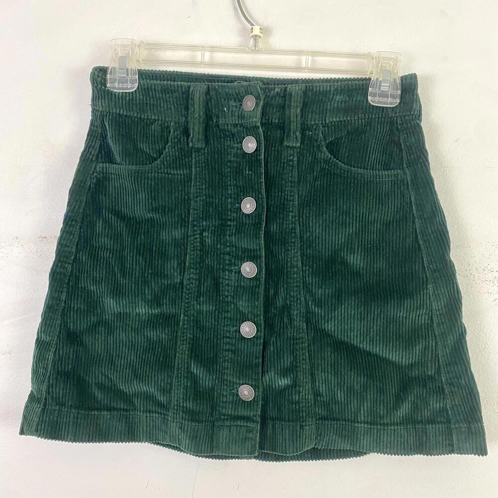 AMERICAN EAGLE green corduroy button down mini skirt